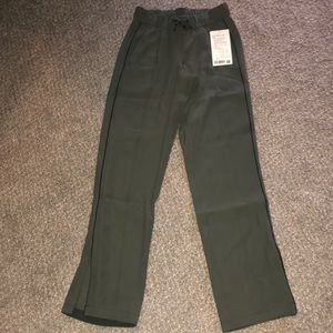 Lululemon on the right track pant. 2